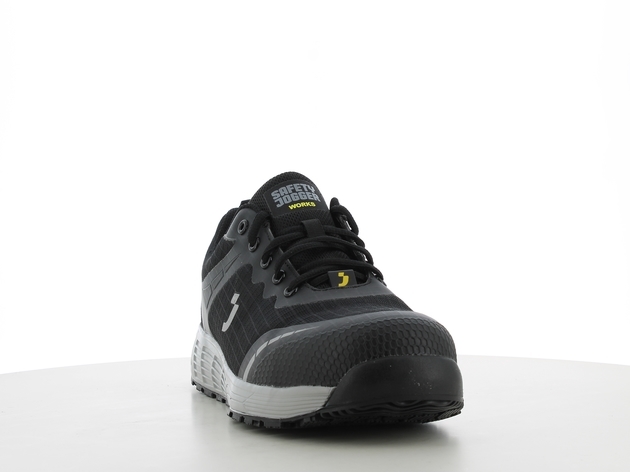 Ecodemps3l - ESD-certified, metal-free safety shoe made from